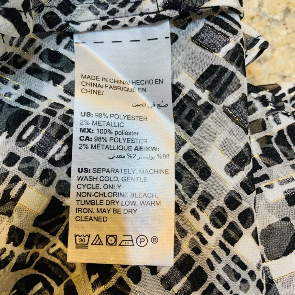 Chico's Blouse Size 3/US 16/18 Black White Metallic Gold Ruffle Front Semi Sheer